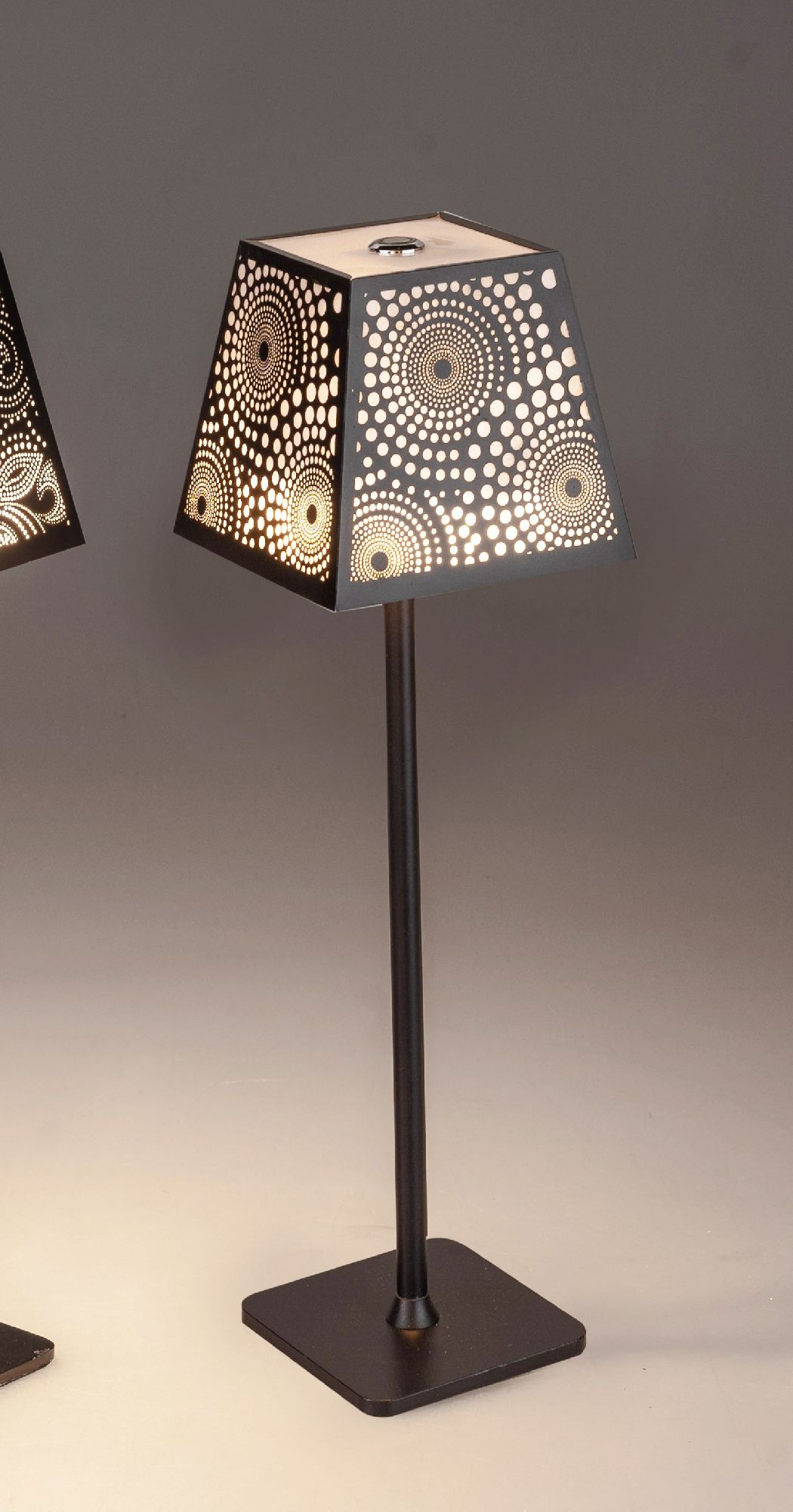 LED Lampe KREISE eckig H. 40cm mit Touchfunktion schwarz Metall Formano, Deko- und Tischlampen, Formano, Marken & Serien